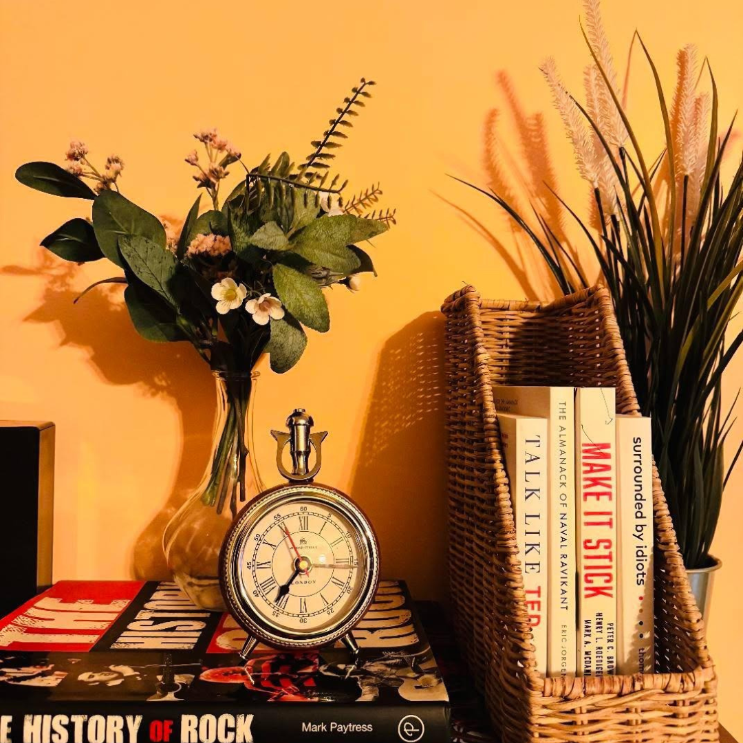 Minuto Vintage Desk Clock