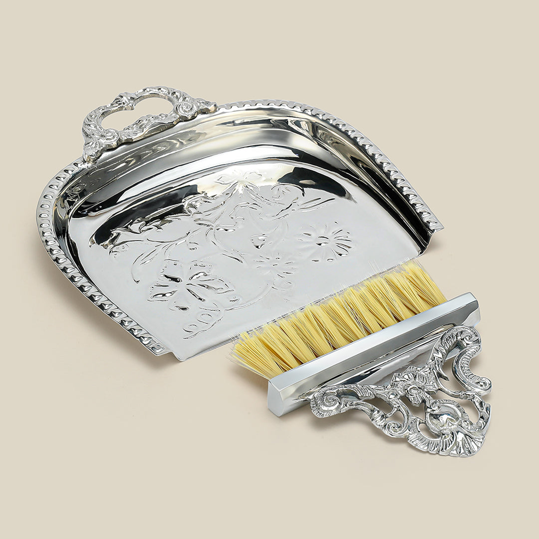 Latifa Brass Dust PAN with brush Set
