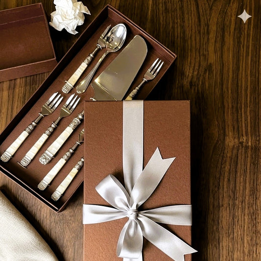 Momper MOP Pastry Server Set of 7 - With Ribbon and Wrapping