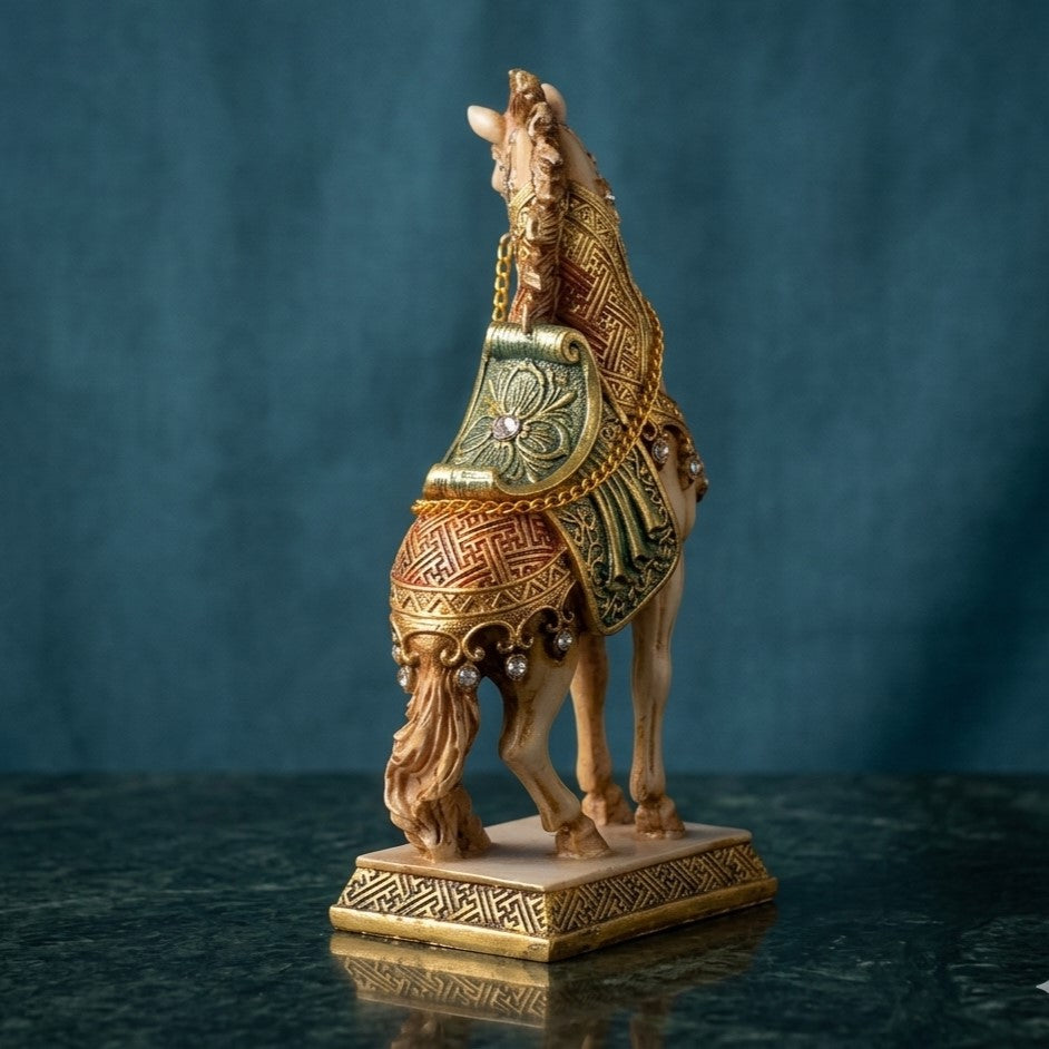 Anima White Decorative Horse Regal Charger