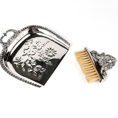 Latifa Dust PAN with brush Set Silver Finish