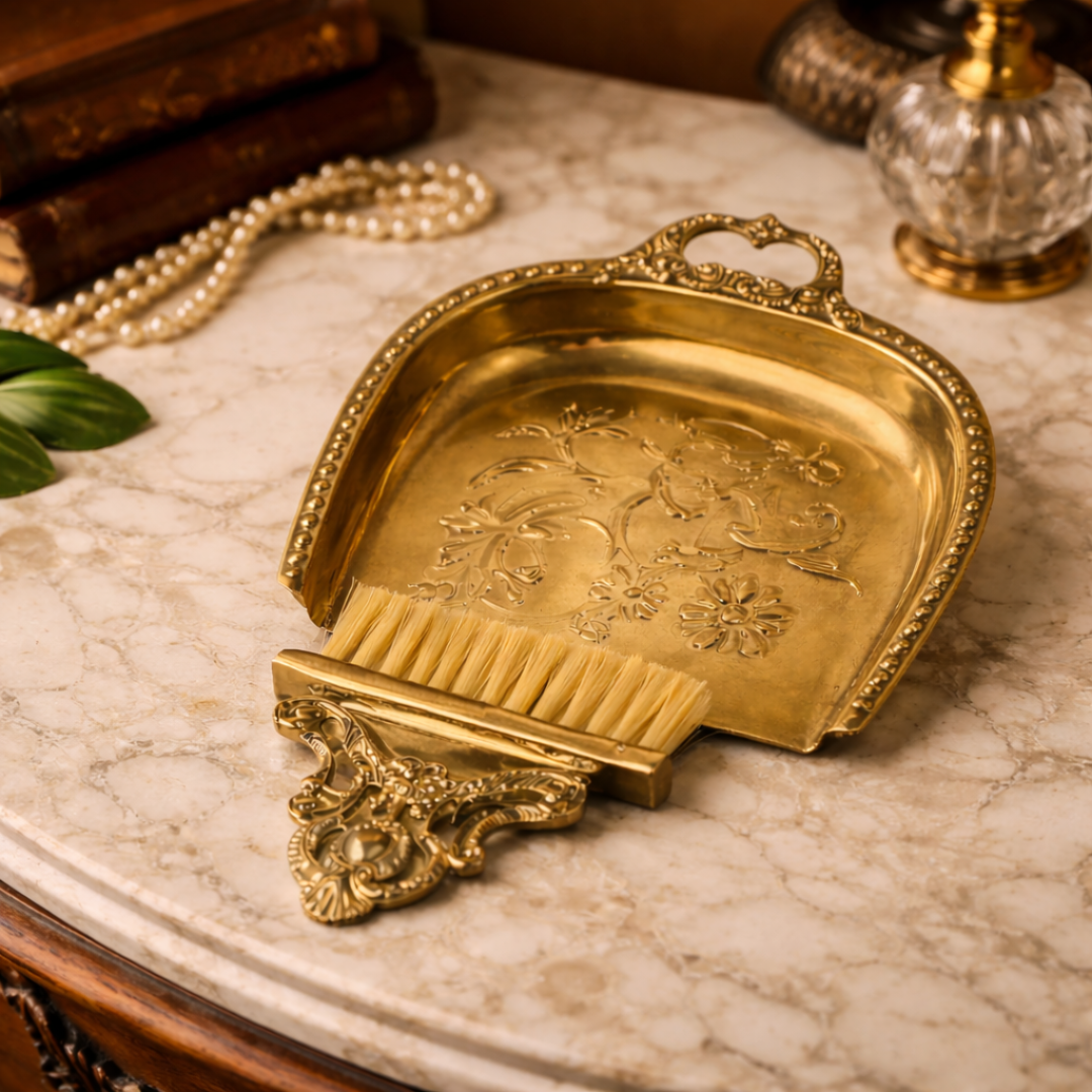 Latifa Brass Dust PAN with brush Set